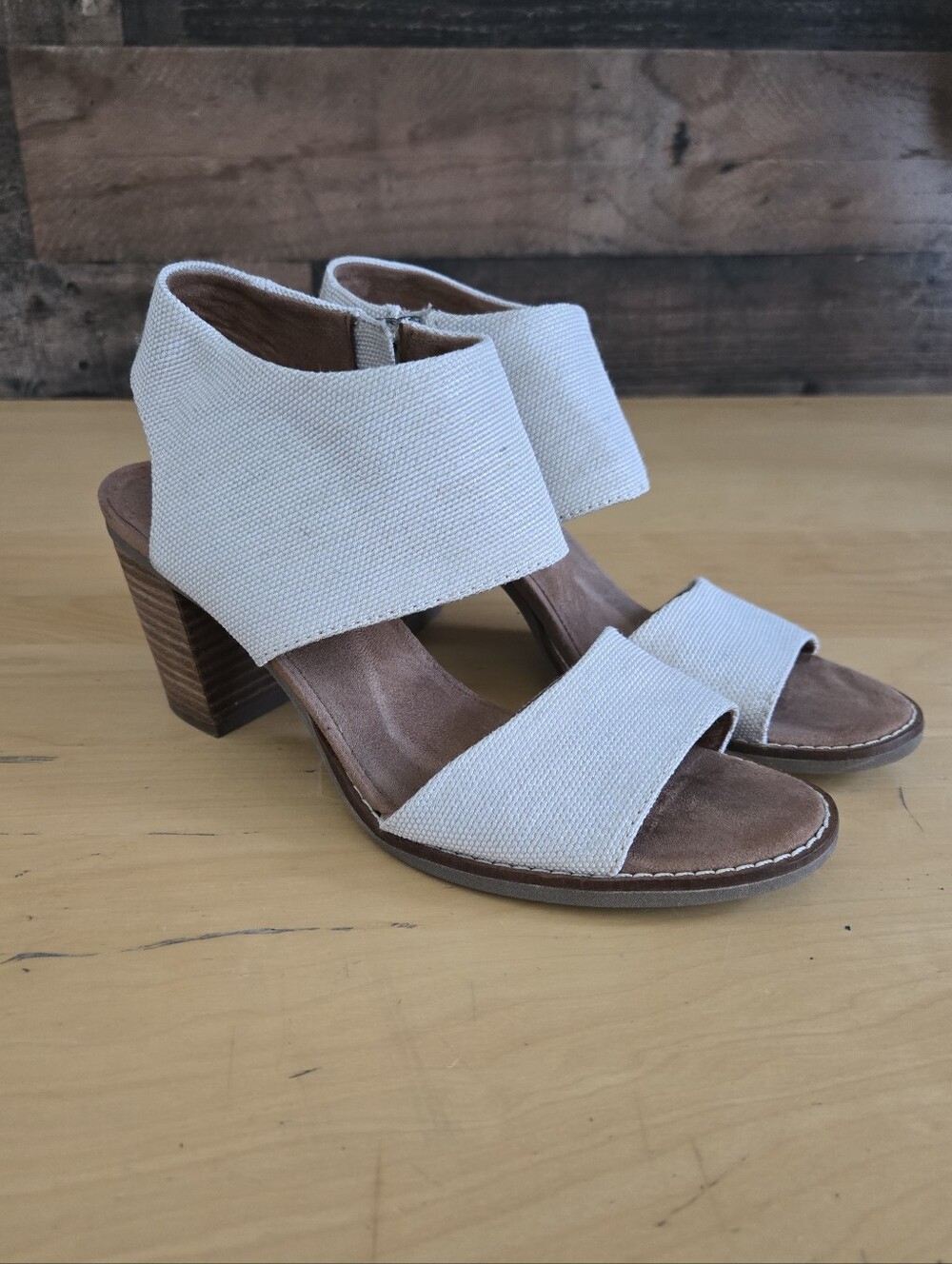 Toms Womens Majorca Cutout Sandal Size 8